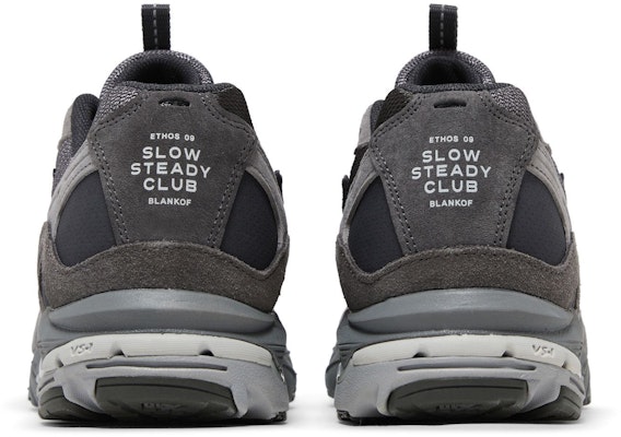 SLOW STEADY CLUB x Mizuno Wave Rider 10 極簡主義緩震防滑耐磨 低筒跑步鞋 共用款 灰色 Details for SLOW STEADY CLUB x Mizuno Wave Rider 10 極簡主義緩震防滑耐磨 低筒跑步鞋 共用款 灰色