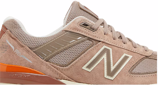 Lookbook 慢穩俱樂部 x New Balance 990v5 Hotel990 '米色' M990SC5