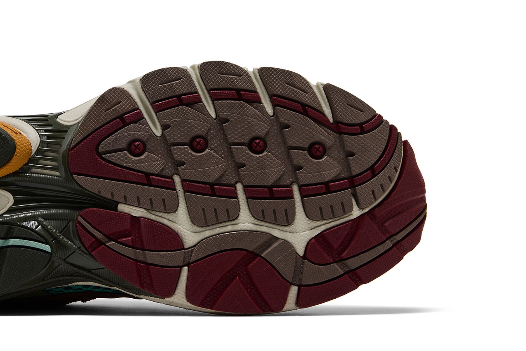 Purchase Sneaker Politics x Saucony Progrid Omni 9 'Sportsman's Paradise' S71032-1