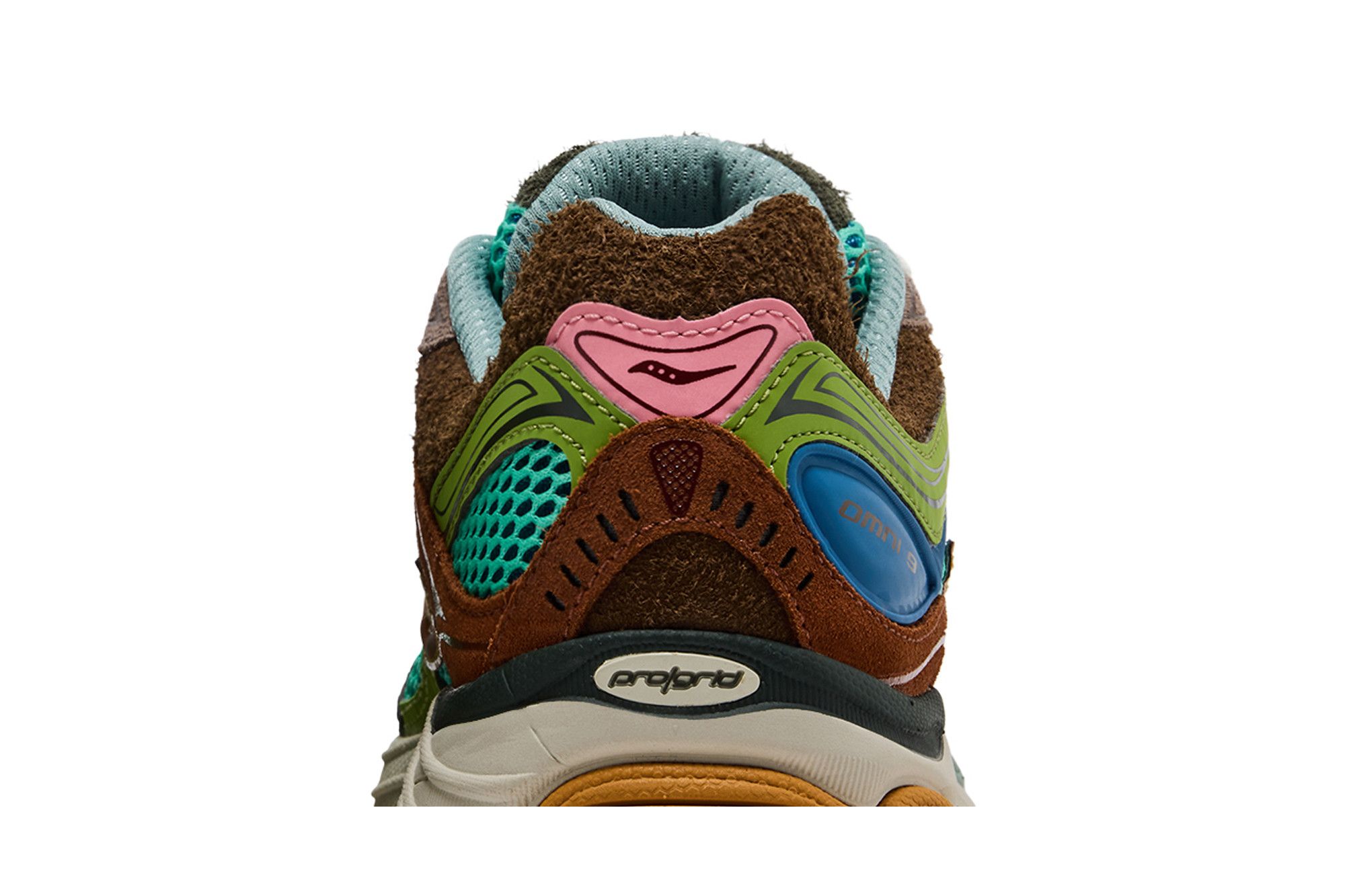 Sizing Sneaker Politics x Saucony Progrid Omni 9 'Sportsman's Paradise' S71032-1