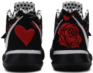 スニーカールーム x ナイキ カイリー5「アイラブユーママ - ブラック」CU0677-001 CU0677-001 Shop スニーカールーム x ナイキ カイリー5「アイラブユーママ - ブラック」CU0677-001 CU0677-001