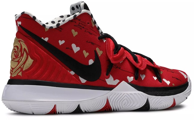 SneakerRoom x Nike Kyrie 5 'Te Amo Mamá' CU0677-600 Lookbook SneakerRoom x Nike Kyrie 5 'Te Amo Mamá' CU0677-600