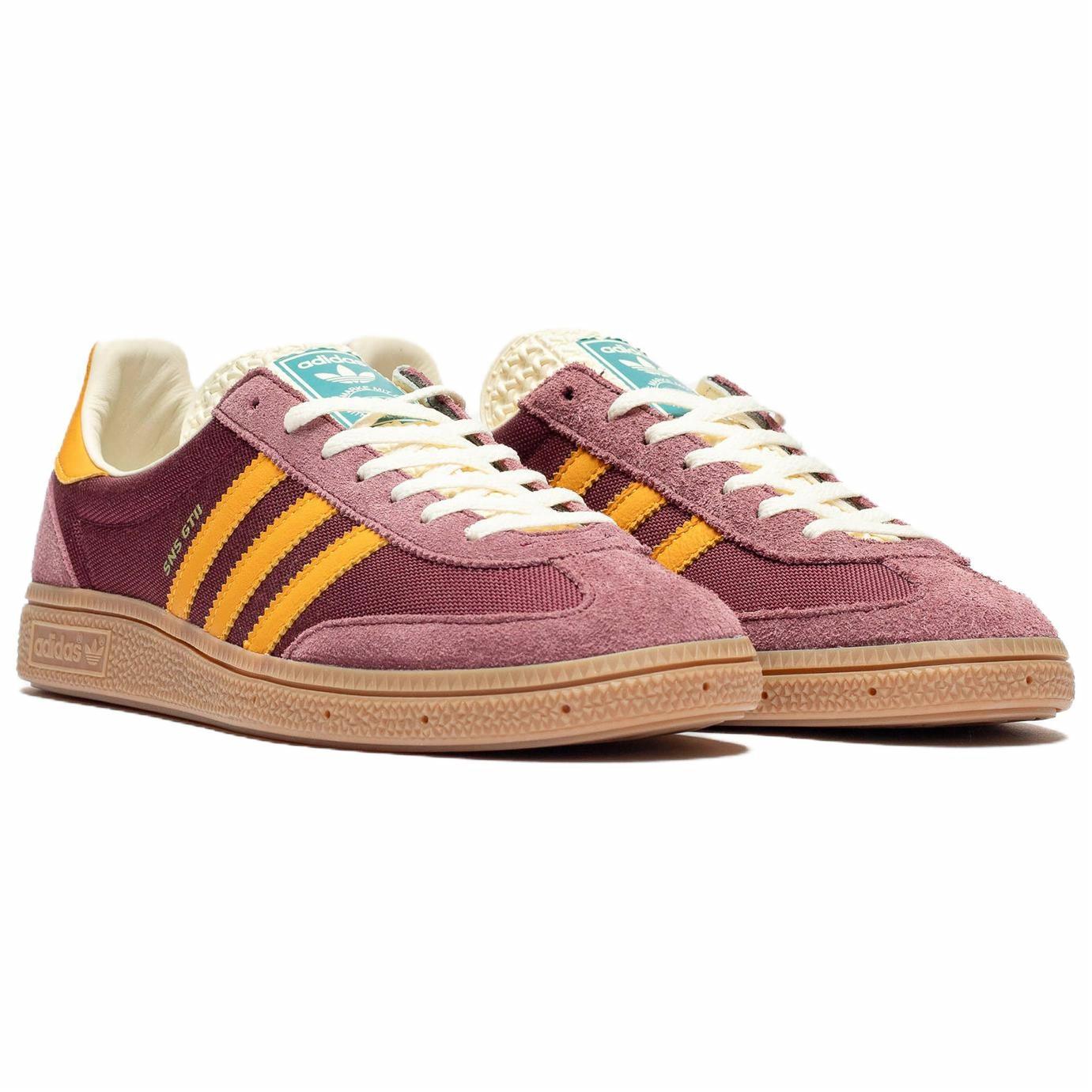 Lookbook Sneakersnstuff x adidas GT 2 'Edisi ke-3 - Paris' IF9769