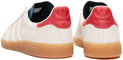 스니커즈앤스터프 x 아디다스 GT '파리 사랑' (53 characters) GV7570 Purchase 스니커즈앤스터프 x 아디다스 GT '파리 사랑' (53 characters) GV7570