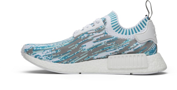 Sneakersnstuff x adidas NMD_R1 PK '数码干扰清澈水蓝' BB6364 Lookbook Sneakersnstuff x adidas NMD_R1 PK '数码干扰清澈水蓝' BB6364