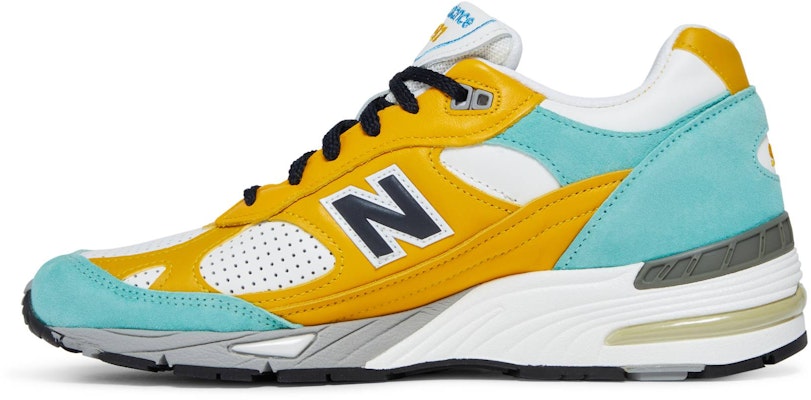 Sneakersnstuff x New Balance 991 '秘密' M991SNS Lookbook Sneakersnstuff x New Balance 991 '秘密' M991SNS