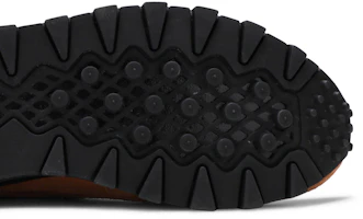 Purchase Sneakersnstuff x Reebok 經典皮革傳奇系列「狂野棕色」型號 GZ8707