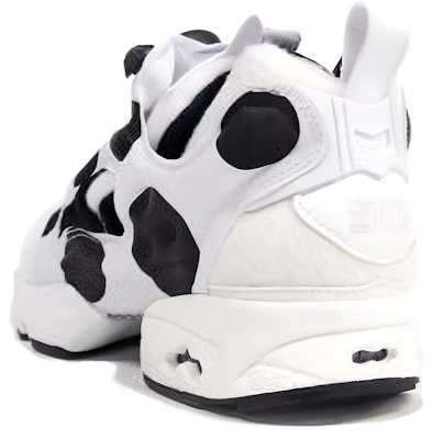 Sneakersnstuff x Reebok Pump Fury ''Problèmes Légaux'' Sneakers V49183 Lookbook Sneakersnstuff x Reebok Pump Fury ''Problèmes Légaux'' Sneakers V49183