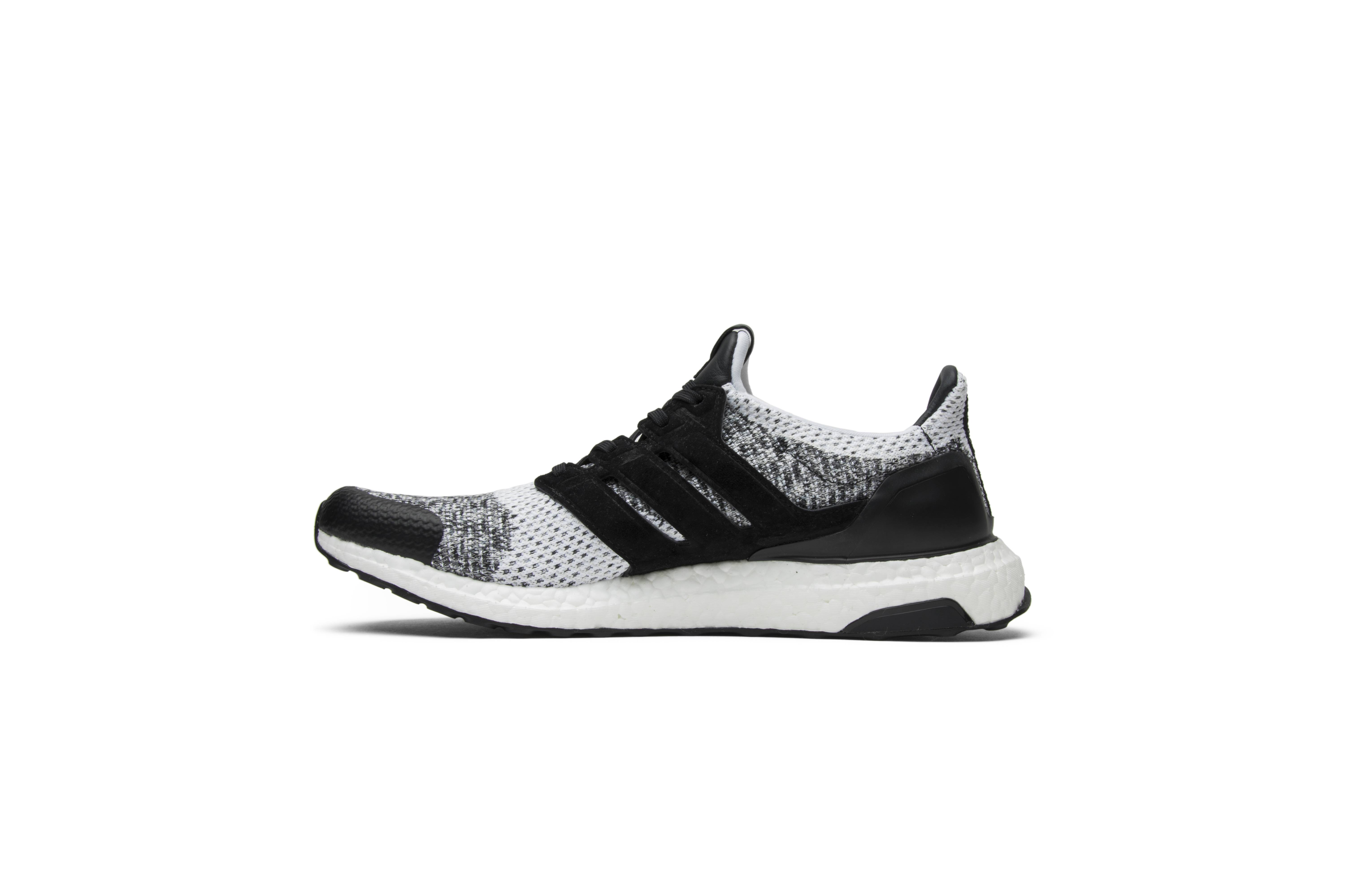 Lookbook Sneakersnstuff x Social Status x adidas UltraBoost SE 'Putih Hitam' BY2911