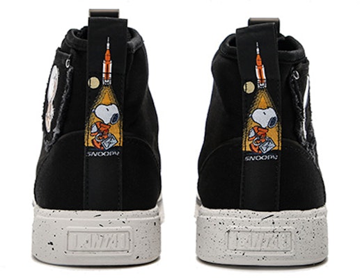 Anta x SNOOPY Kasut Kanvas Tinggi 'Hitam Putih' 912138604-2 Shop Anta x SNOOPY Kasut Kanvas Tinggi 'Hitam Putih' 912138604-2