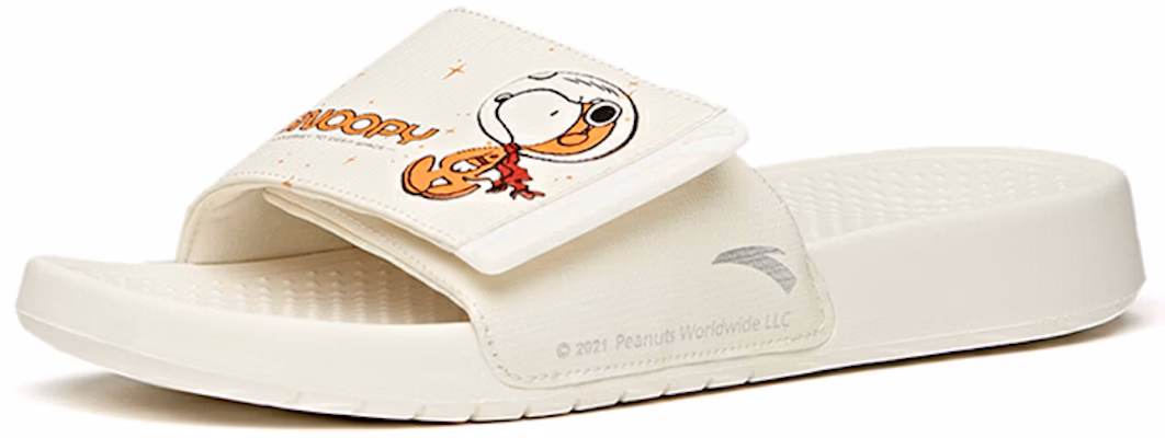 Anta x Snoopy Life Series Sandal 'Putih' 912126993-4 Order Anta x Snoopy Life Series Sandal 'Putih' 912126993-4