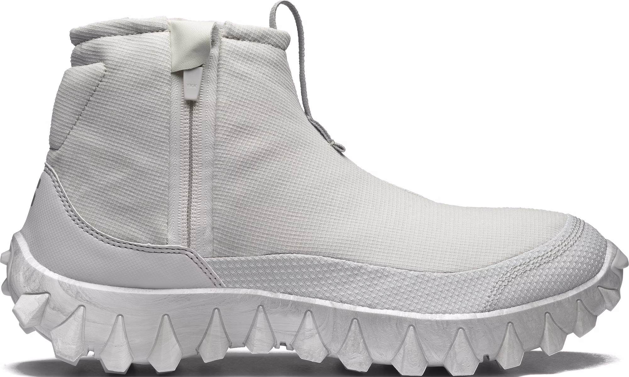 snow-clog-mid-l47579300