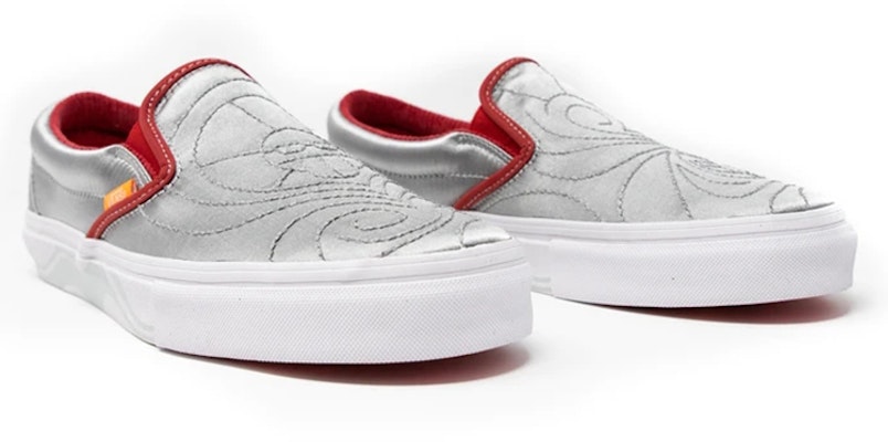 Sole Classics x Vans Classic Slip-On LX 'Kami Datang dengan Damai' VN0A38FJT3J Lookbook Sole Classics x Vans Classic Slip-On LX 'Kami Datang dengan Damai' VN0A38FJT3J