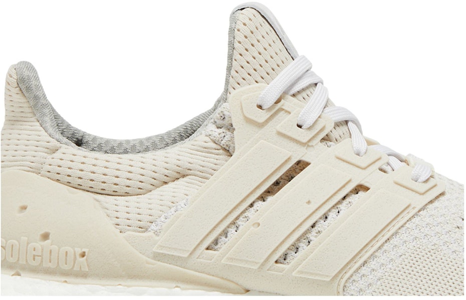 Solebox x Illya x adidas UB1.0 "20周年記念" (20 Shuunenkinen) IE4822 Lookbook Solebox x Illya x adidas UB1.0 "20周年記念" (20 Shuunenkinen) IE4822