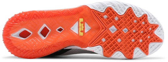 Space Jam x Nike LeBron 18 Low 'Sylvester x Tweety' Zapatillas. CV7562-103 Shop Space Jam x Nike LeBron 18 Low 'Sylvester x Tweety' Zapatillas. CV7562-103