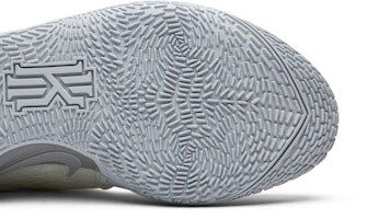 海绵宝宝 x Nike Kyrie Low 2 '珊迪松鼠' CJ6953-100 Purchase 海绵宝宝 x Nike Kyrie Low 2 '珊迪松鼠' CJ6953-100