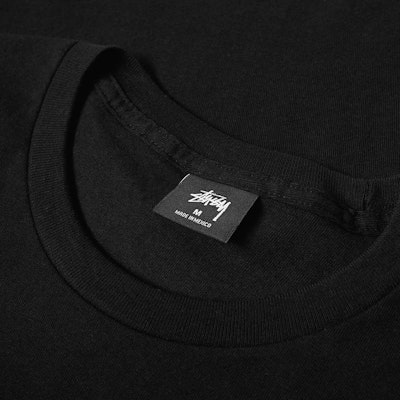 Stüssy 蝴蝶印花黑色T恤 Lookbook Stüssy 蝴蝶印花黑色T恤