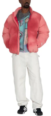 Stüssy FW22 回收尼龍紮染復古風男女羽絨外套。 115673 Shop Stüssy FW22 回收尼龍紮染復古風男女羽絨外套。 115673