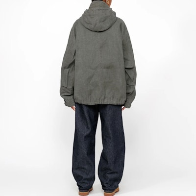 Stüssy Stussy 复古寬鬆版連帽蠟材質短款風衣外套 男女適穿外套. 115752 Details for Stüssy Stussy 复古寬鬆版連帽蠟材質短款風衣外套 男女適穿外套. 115752