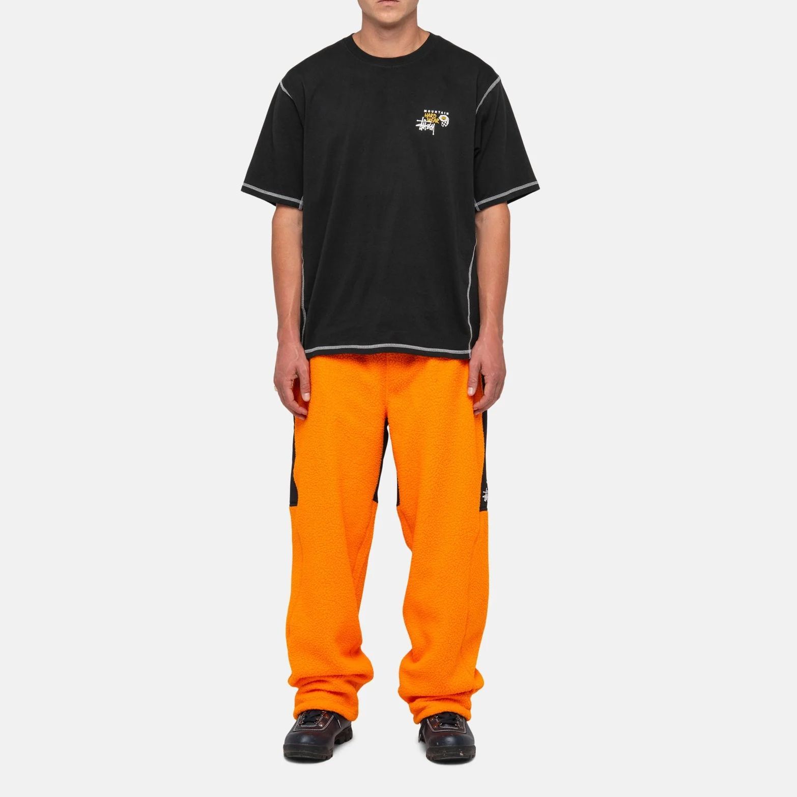 Shop Stüssy x Mountain Hardwear FW23 Baju-T Ringan Retro Colorblock Unisex OM0335