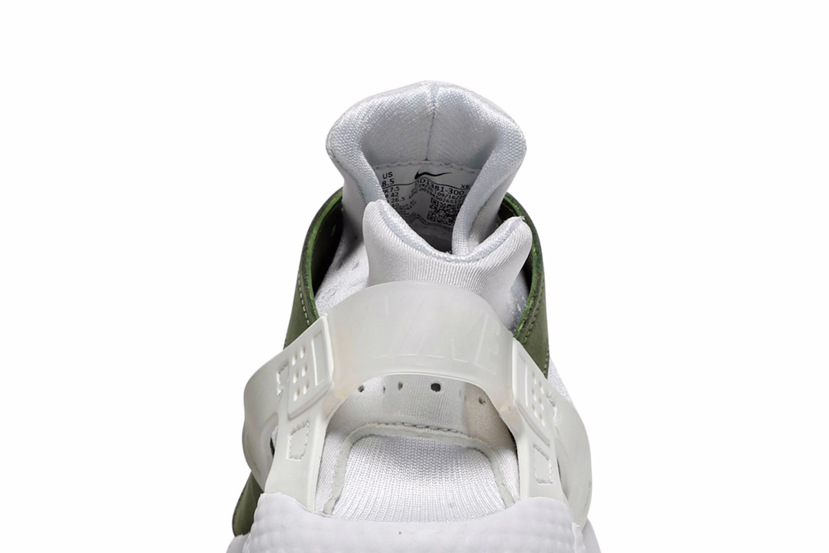 Stüssy x Nike Air Huarache LE 'Dark Olive' 2021