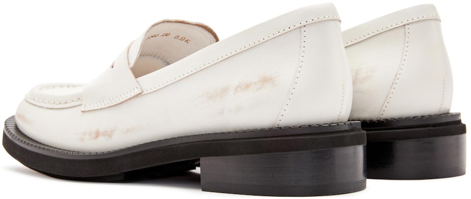 Staccato 英伦风皮革乐福鞋 EOQ02CA3 Shop Staccato 英伦风皮革乐福鞋 EOQ02CA3