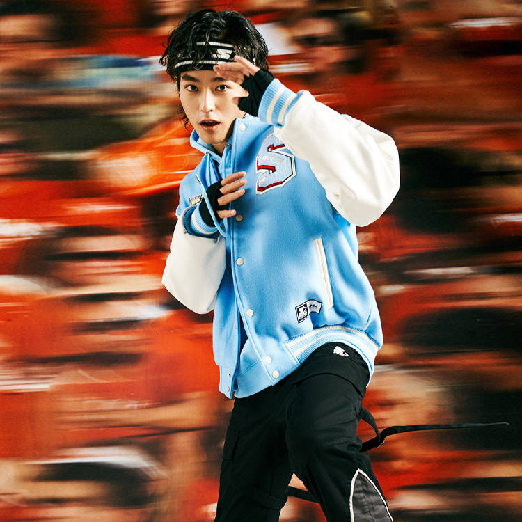 Lookbook Jaket Kolaborasi STARTER × King of Fighters Casual Patchwork. STG4C2899M