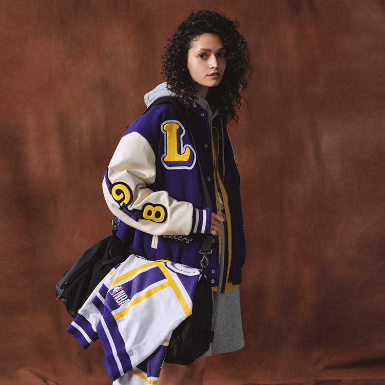Sizing STARTER NBA Lakers Jaket Varsity Ungu Retro Patch Letter Unisex. STH4C2895M-PU09