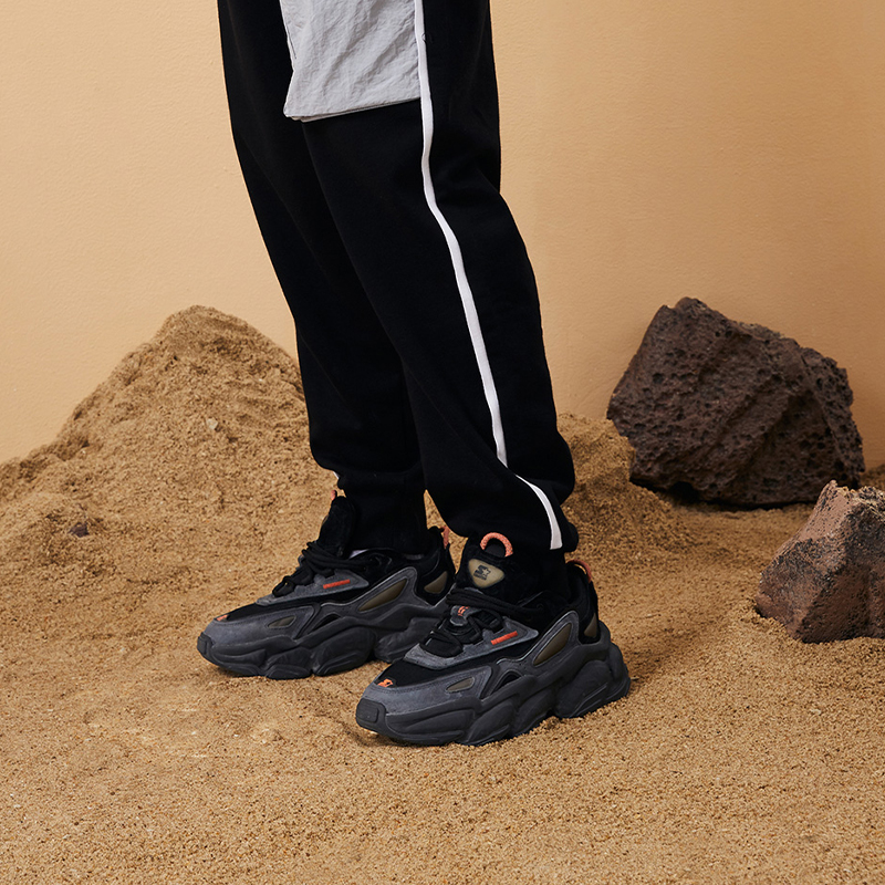 Purchase Sepatu Pria Low-Top Starter Rock Layer 'Hitam Abu' - Seri Sepatu Nyaman STF4S2006M-BK12