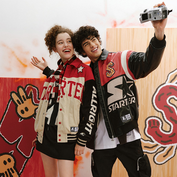 Shop Chaqueta Unisex Negra STARTER Rabbit Series Colorblock Logo con Cuello. STI1C1004M-BK01