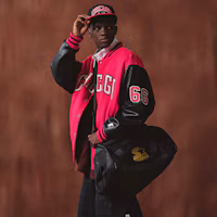 Sizing STARTER x NBA Chicago Bulls Jaket Letterman Merah Unisex Bulls Merah. STH4C2893M-RE18