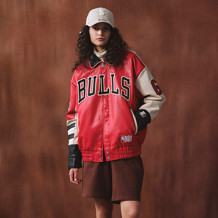 Shop STARTER x NBA Chicago Bulls Jaket Varsity Retro Letterman Merah Pria STH4C6994M-RE18