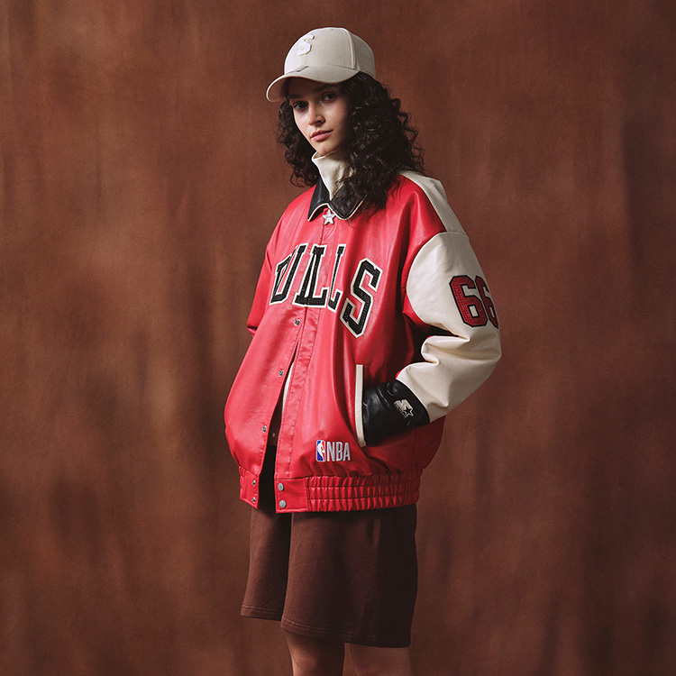 Purchase STARTER x NBA Chicago Bulls Jaket Varsity Retro Letterman Merah Pria STH4C6994M-RE18