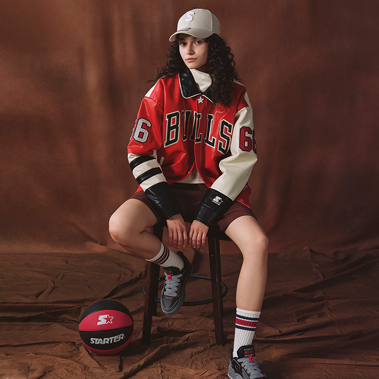 Sizing STARTER x NBA Chicago Bulls Jaket Varsity Retro Letterman Merah Pria STH4C6994M-RE18