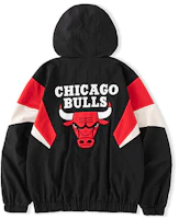 Lookbook STARTER x NBA Colorblock Bulls Logo Vintage Black Jacket Unisex Retro Style. STH4C1095M-BK01