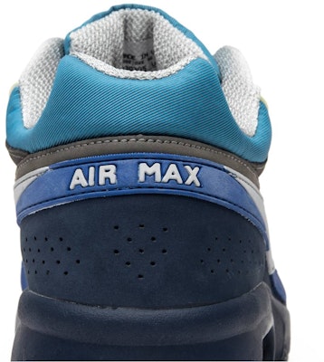 Stash x Nike Air Classic BW 'Stash' 307253-401 Sizing Stash x Nike Air Classic BW 'Stash' 307253-401