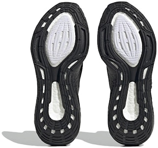 ウルトラブースト22 エレベーテッド × ステラ・マッカートニー (黒白) HQ7003 Details for ウルトラブースト22 エレベーテッド × ステラ・マッカートニー (黒白) HQ7003