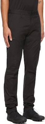 STONE ISLAND Seluar Cargo Hitam Kasual Straight-Fit dengan Patch Logo Mikro 751532110-V0029 Purchase STONE ISLAND Seluar Cargo Hitam Kasual Straight-Fit dengan Patch Logo Mikro 751532110-V0029