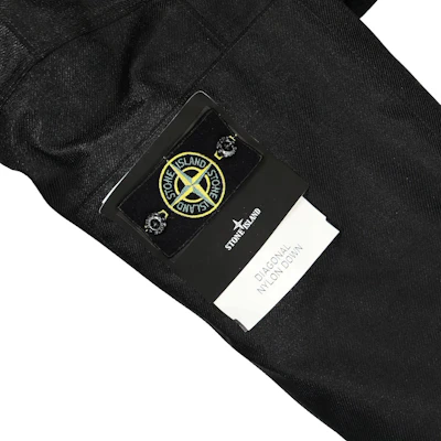 Stone Island 黑色高領長袖Logo拉鍊外套 811546536-V0029 Purchase Stone Island 黑色高領長袖Logo拉鍊外套 811546536-V0029