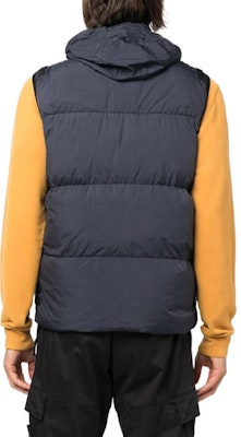 Stone Island 黑色多口袋拉链马甲,秋季款式 7715G0123-V0029 Purchase Stone Island 黑色多口袋拉链马甲,秋季款式 7715G0123-V0029