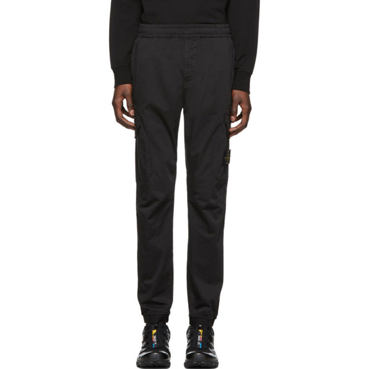 Shop Stone Island 黑色修身工裝休閒運動長褲 721531409-V0029
