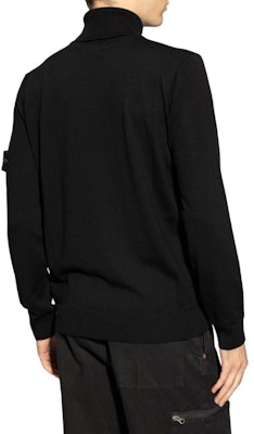 STONE ISLAND 黑色高領毛衣 徽標刺繡款式 8115525C4-A0029 Details for STONE ISLAND 黑色高領毛衣 徽標刺繡款式 8115525C4-A0029