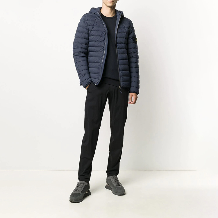 STONE ISLAND  Logo Crewneck Pullover Sweatshirt Black 731565247-V0029 圖 5