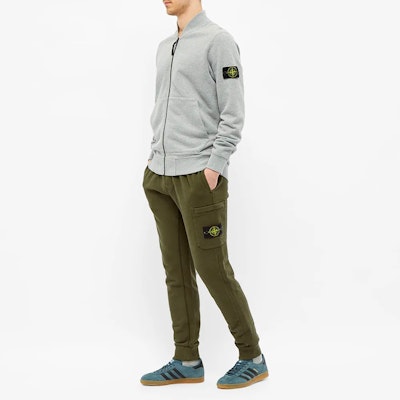Stone Island Seluar Kargo Potongan Longgar Hijau Gelap. 731564520-V0059 Lookbook Stone Island Seluar Kargo Potongan Longgar Hijau Gelap. 731564520-V0059