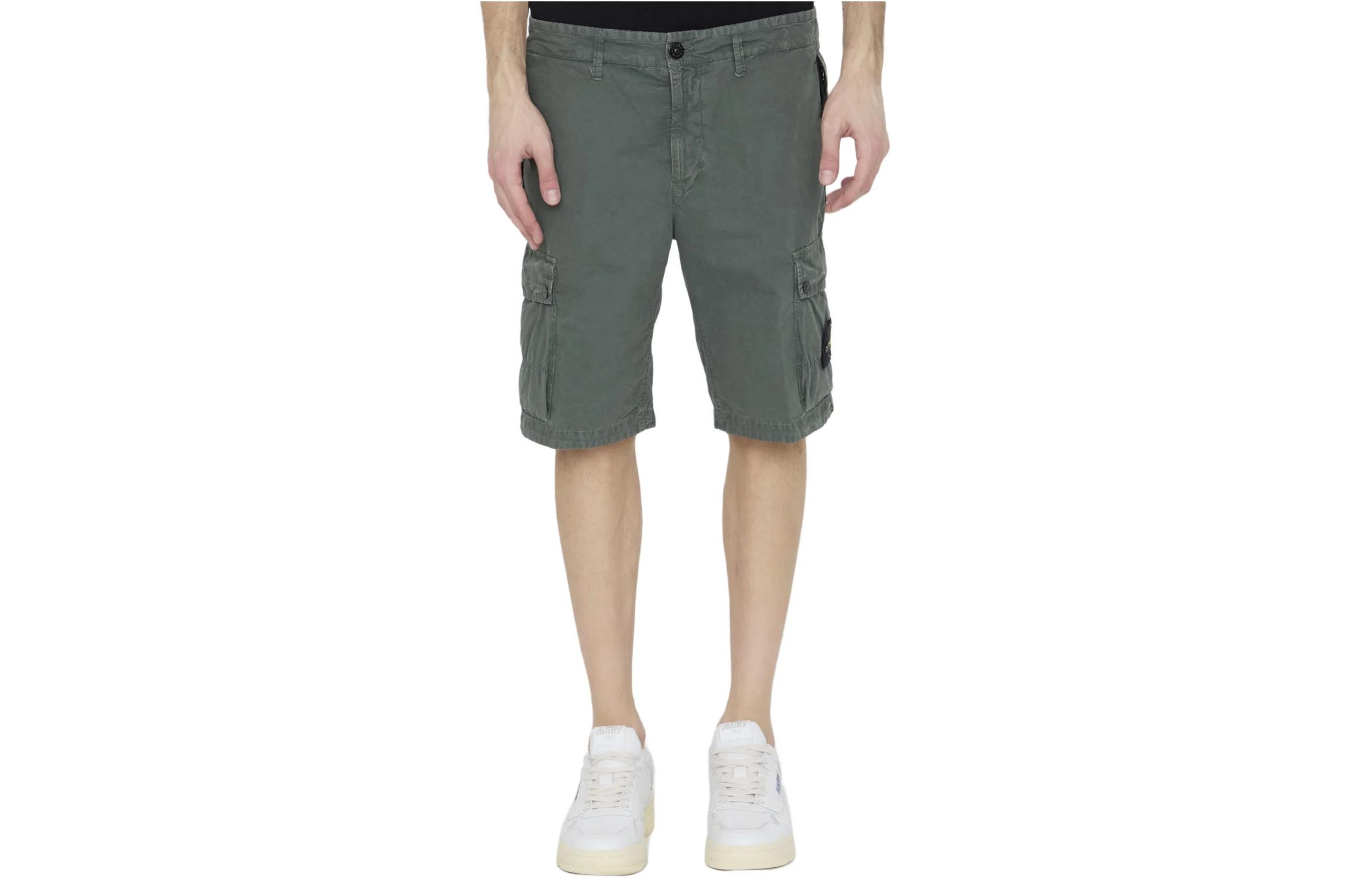 Stone Island  Olive Green Mid-Rise Logo Patch Casual Shorts 8015L11WA-V0159