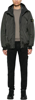 Stone Island Oversized Crewneck Sweatshirt Light Brown 811563051-V0075 Lookbook Stone Island Oversized Crewneck Sweatshirt Light Brown 811563051-V0075