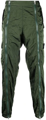 STONE ISLAND Celana Kasual Warna Solid Mid-Waist dengan Resleting. 771531619-V0020 Buy STONE ISLAND Celana Kasual Warna Solid Mid-Waist dengan Resleting. 771531619-V0020