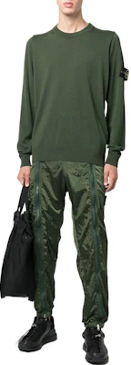 STONE ISLAND Celana Kasual Warna Solid Mid-Waist dengan Resleting. 771531619-V0020 Lookbook STONE ISLAND Celana Kasual Warna Solid Mid-Waist dengan Resleting. 771531619-V0020
