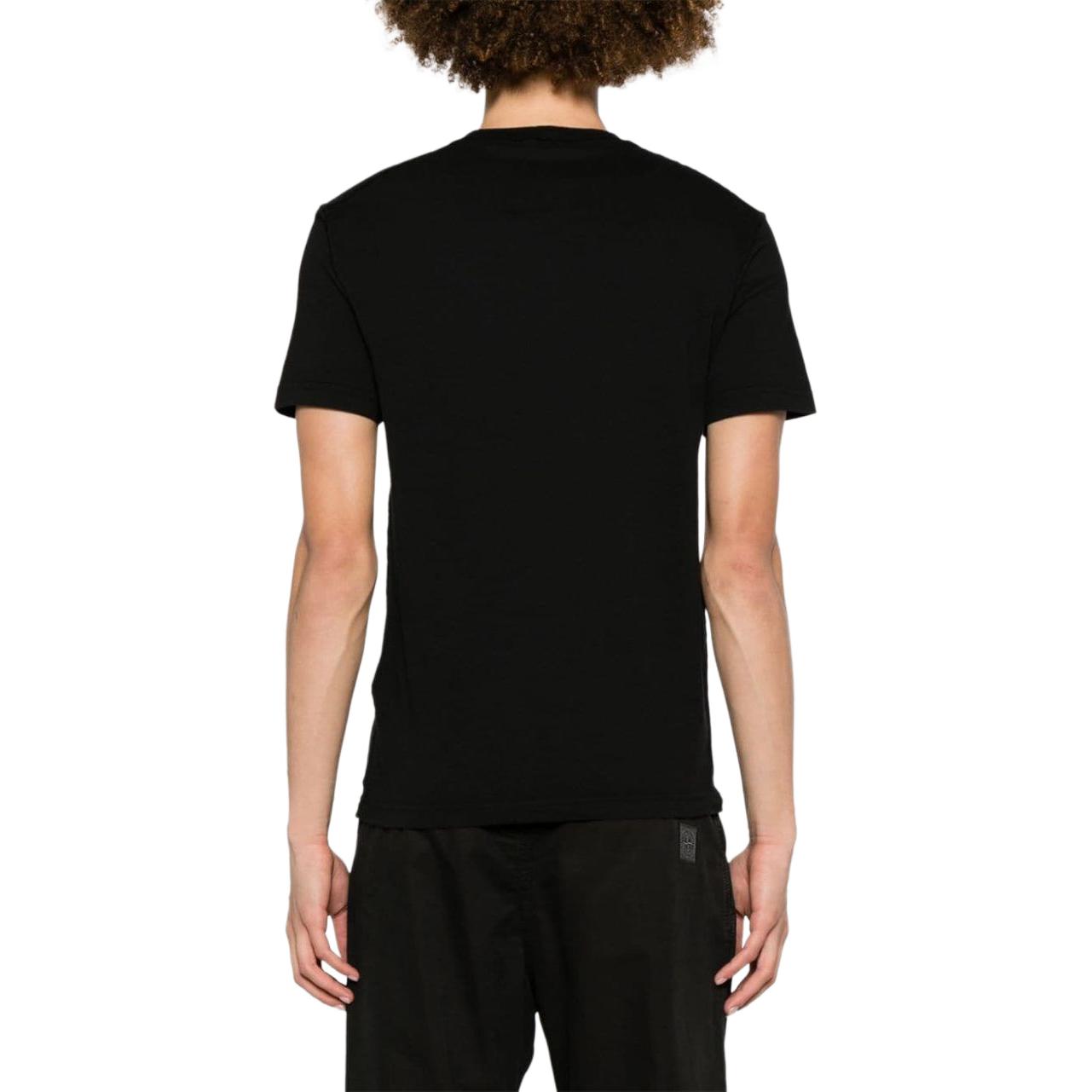 Shop STONE ISLAND 黑色短袖圓領T恤 男款 801523757-A0029