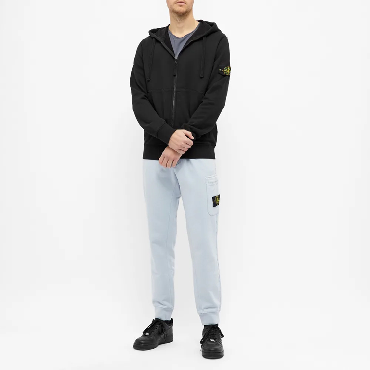 Lookbook STONE ISLAND クラシック黒フーディー ジッパー&バッジ付き - ユニセックス軽量スタイル 721564251-V0029